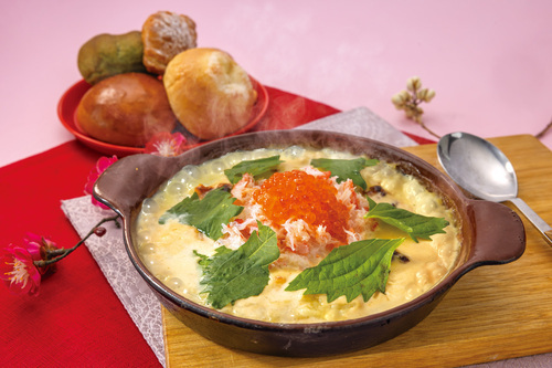 紅ズワイガニとイクラのクリームドリア