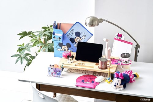 リモート生活を楽しく快適にする With D シリーズが4月6日 火 より順次発売 ショップトピックス アリオ川口