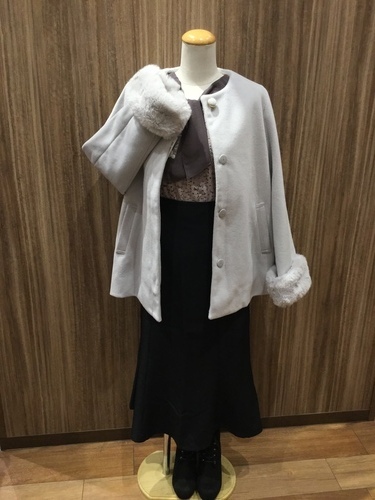 新作コート入荷しました!