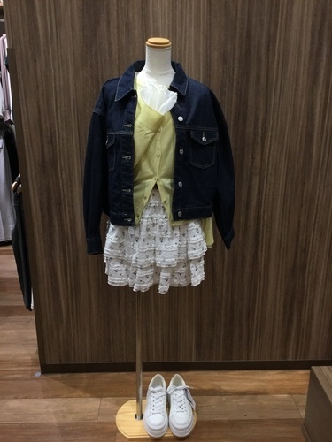 大人可愛い春コーデ